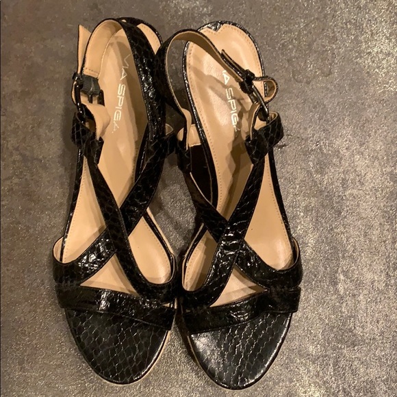 Via Spiga Black Patten Sandals Women’s Size 9 - Picture 1 of 4